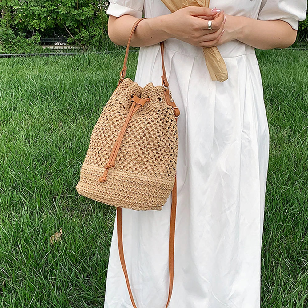 Summer Straw Shoulder Bags Drawstring Women's Straw Bucket Bag Purse Raffia Woven Straw Handbags Casual Boho Beach Crossbody Bag