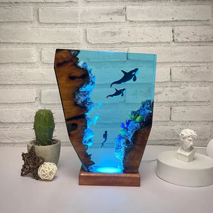 Divers Organism Resin Table Light Creactive Art Decoration Lamp Cave Diving Exploration Theme Night Light USB Charge