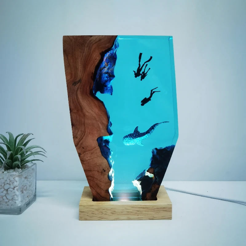 Divers Organism Resin Table Light Creactive Art Decoration Lamp Cave Diving Exploration Theme Night Light USB Charge