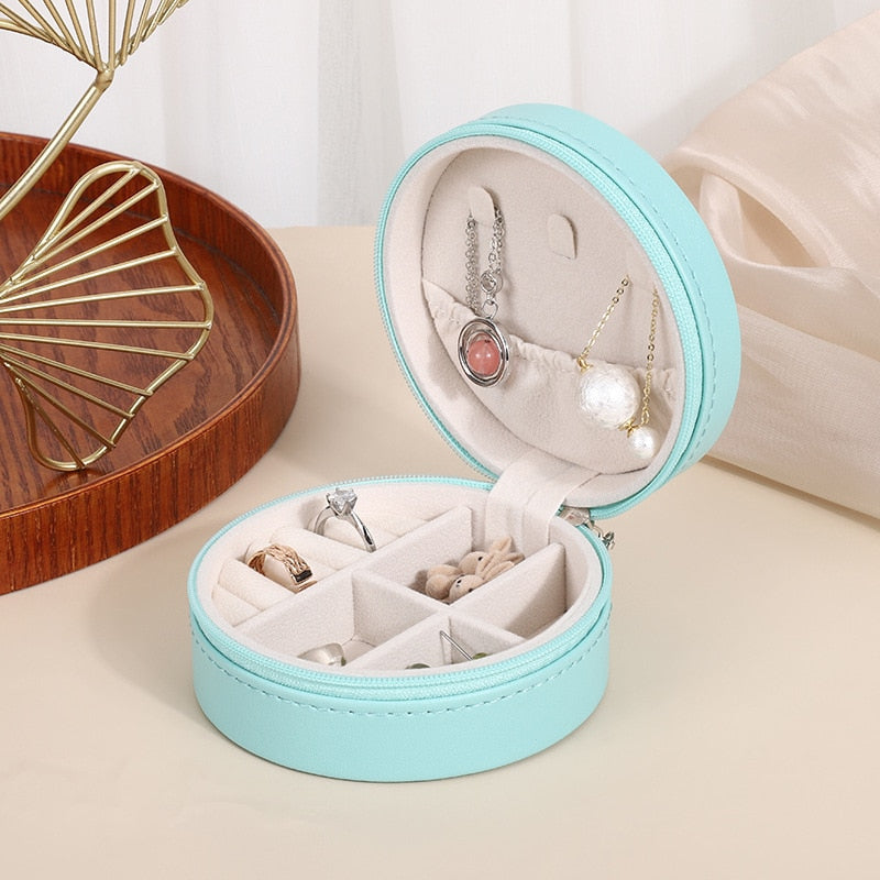 Portable Jewelry Storage Box Travel Organizer Jewelry Case Leather Storage Earrings Necklace Ring Jewelry Organizer Display