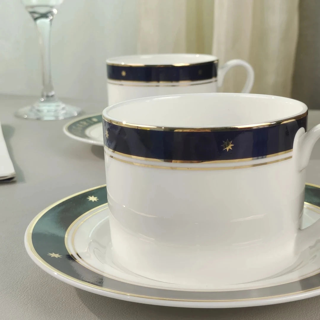 Luxuriöse blaue Espressotassen, 230 ml – Keramik-Kaffeetassen- und Untertassen-Set – Professionelle Latte-Art-Tasse für den Barista zu Hause – Exquisites Accessoire