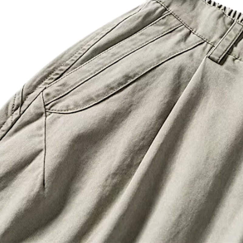 Cotton twill pants with curve seams