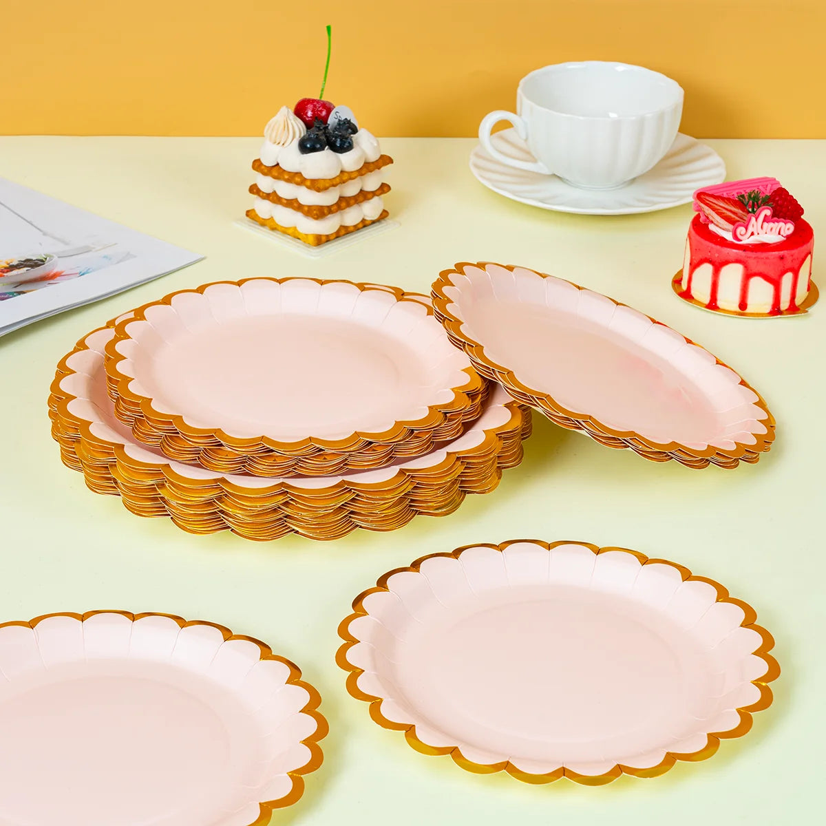Disposable Paper Plates Pink Gold Scalloped Edge Round Plates for Wedding Birthday Party Tableware