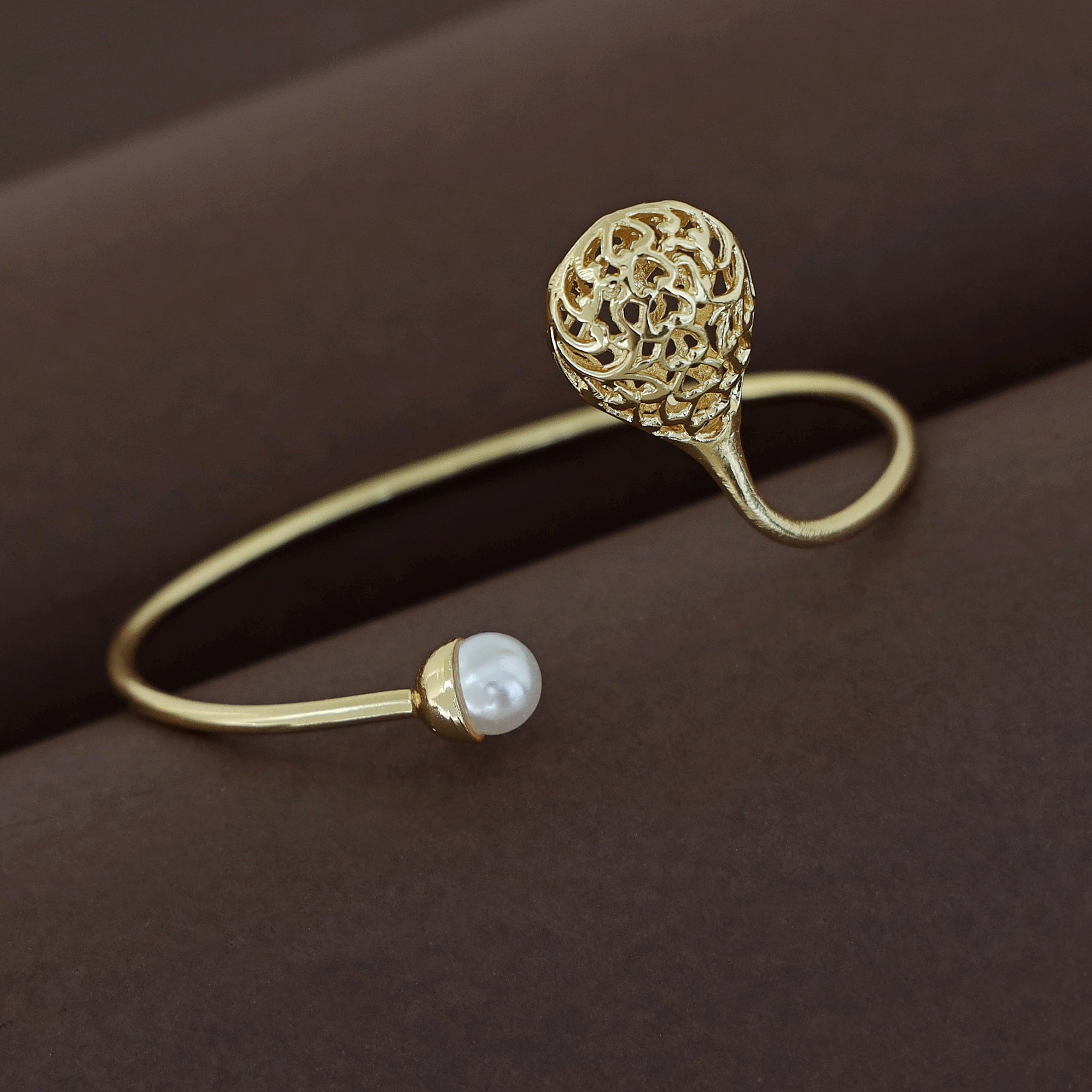 Ridvika Golden Filigree Pearl Bangle