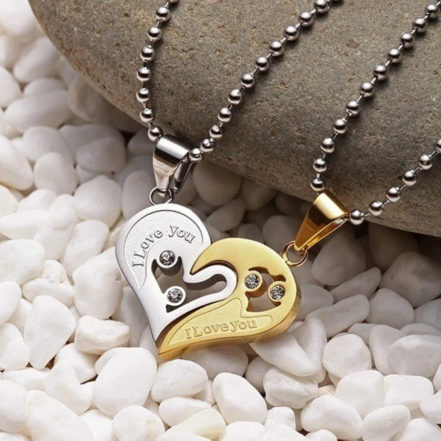 2Pcs/set Love Heart Couple Necklace For Women Men Two Colors Puzzle Hollow Zircon Heart Matching Pendant Valentine's Day Gift