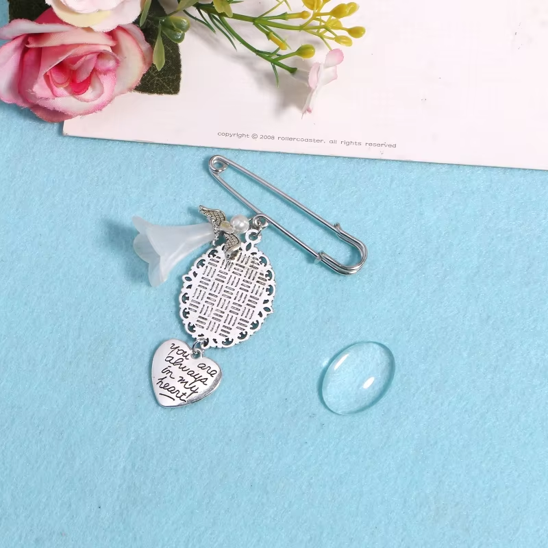 Lacy Oval Bridal Charm Wedding Bouquet Photo Charm Pin Easy to Make Memorial Safety Brooch Bridal Charm in Memory of Dad