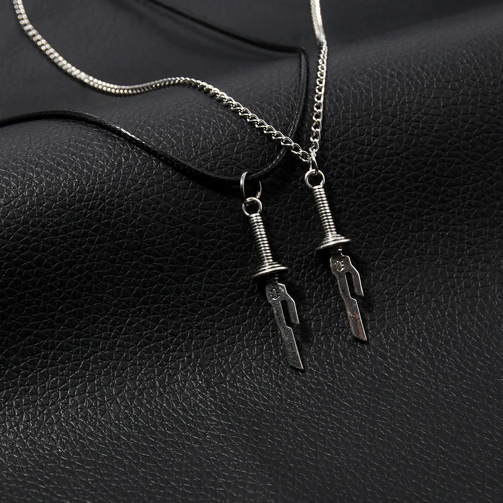 Anime Jujutsu Kaisen Fushiguro Toji Sword Necklace Spear of Tianri Knife Pendant Cosplay Necklaces For Unisex Choker Jewelry