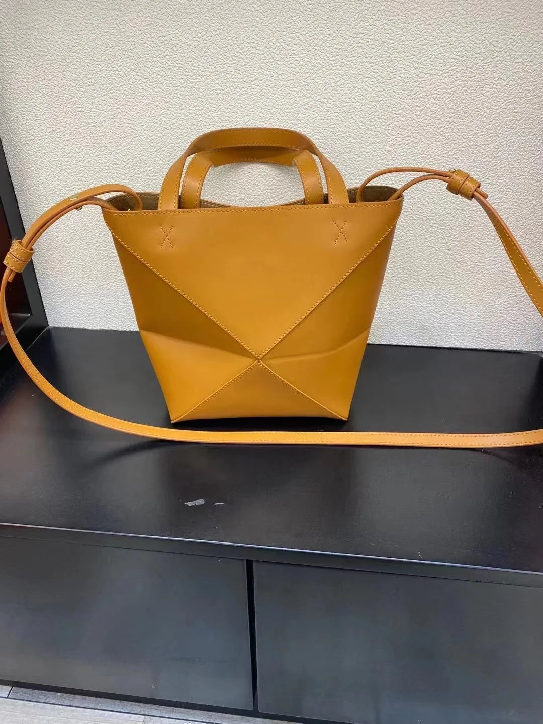 2023 New All Cowhide Deformation Geometry Tote Bag Single Shoulder Oblique Straddle Handheld Women's Bag with Large Capacity