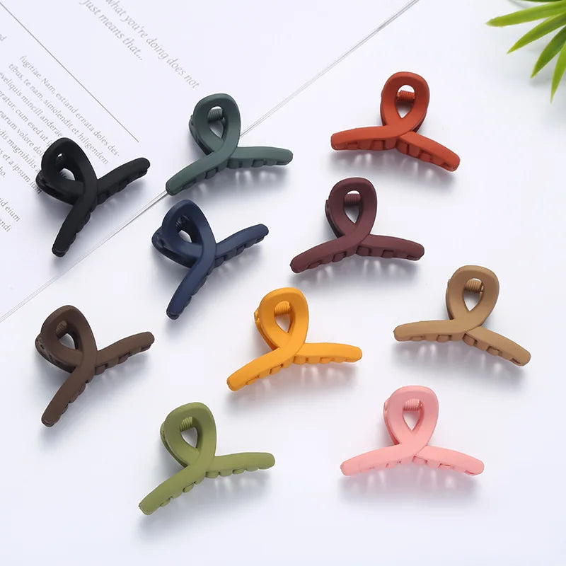 New Fashion Small 4.5cm Frosted  Simple Wild Resin Clip Hairpin Barrettes for Women Girls Accessories Headwear Wholesale