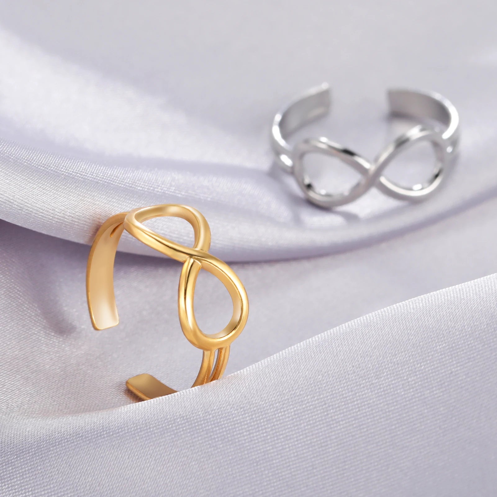 Hollow Infinity Symbol Adjustable Rings for Women Simple Fashion Stainless Steel Finger Rings Jewelry for Party Gifts