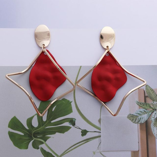 Geometric-shaped drop earrings