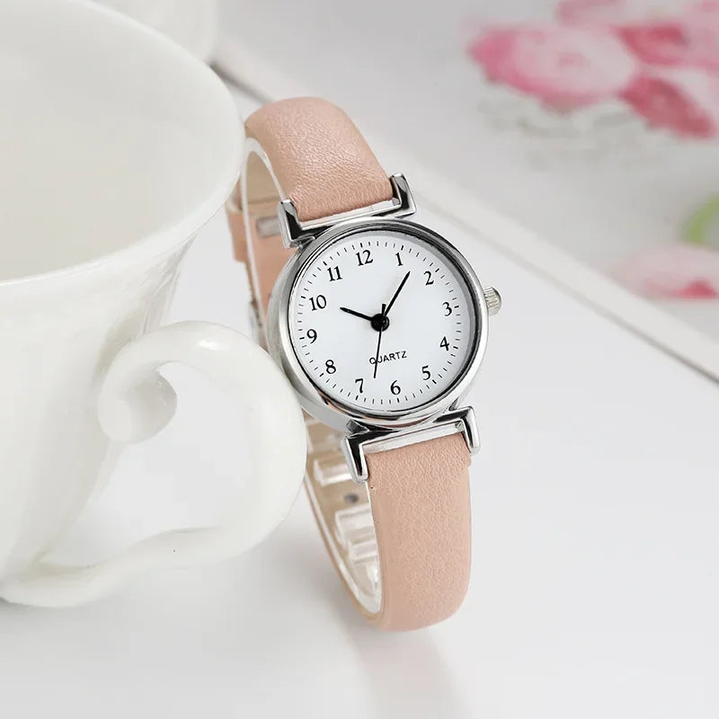 Simple Women Watches Small Dial Quartz Wristwatches Popular Girls Watches Reloj Round Leather Clock Gift Часы Женские Наручные