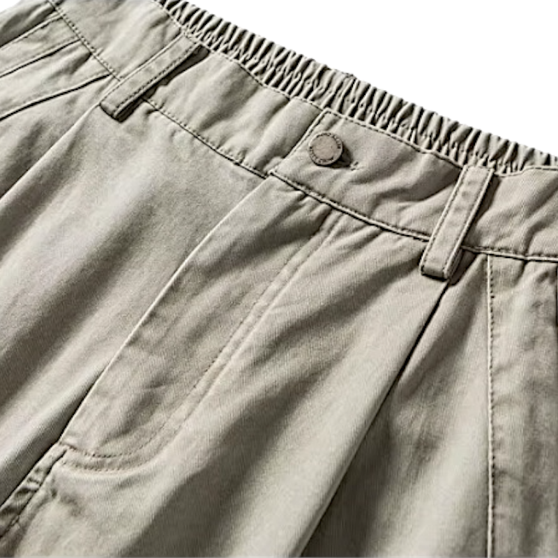 Cotton twill pants with curve seams