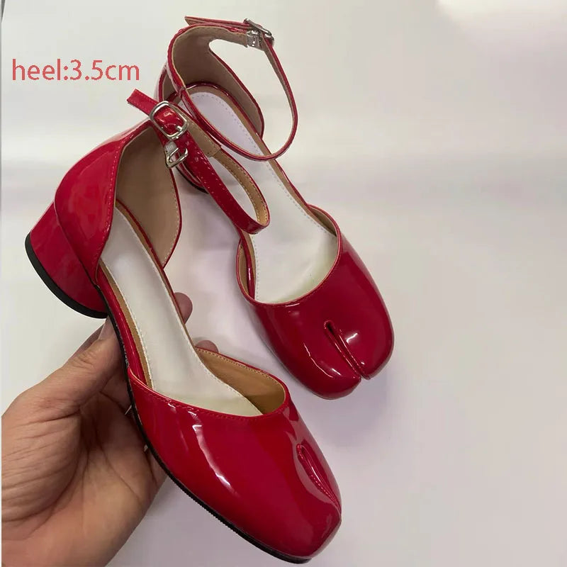 Red Patent Leather Slipt Toe Shoes Luxury Brand Designer Tabi Shoes Elegant High Heels Female Fashion Party Dress Women Pumps