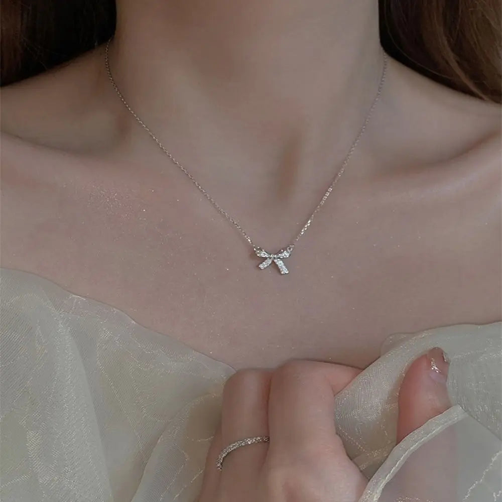 Korean Style Women Shiny Rhinestone Bow Pendent Necklace Exquisite Clavicle Chain Fashion Jewelry Girl Gift