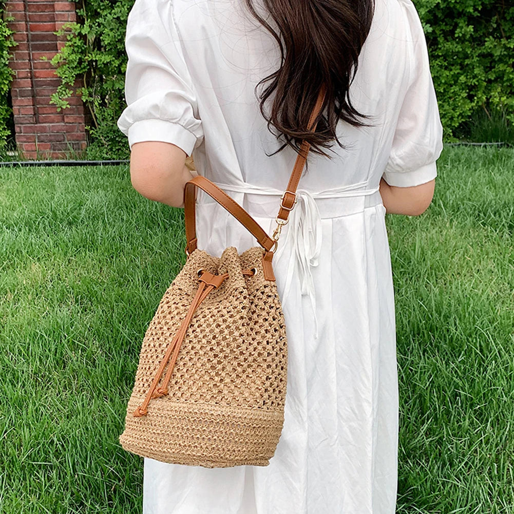 Summer Straw Shoulder Bags Drawstring Women's Straw Bucket Bag Purse Raffia Woven Straw Handbags Casual Boho Beach Crossbody Bag