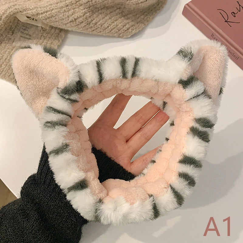 Cat Ears Headband For Women Cartoon Tiger Pattern Makeup Wash Hairband Girls Plush Pure Elastic Hair Turban Head Bands Handwear