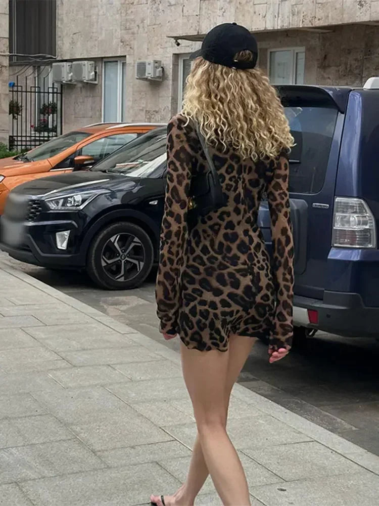 Sexy Leopard Print Mini Dresses For Women Vintage Crew Neck Sheath Bodycon Dresses 2024 Summer Female Chic Commute Streetwear