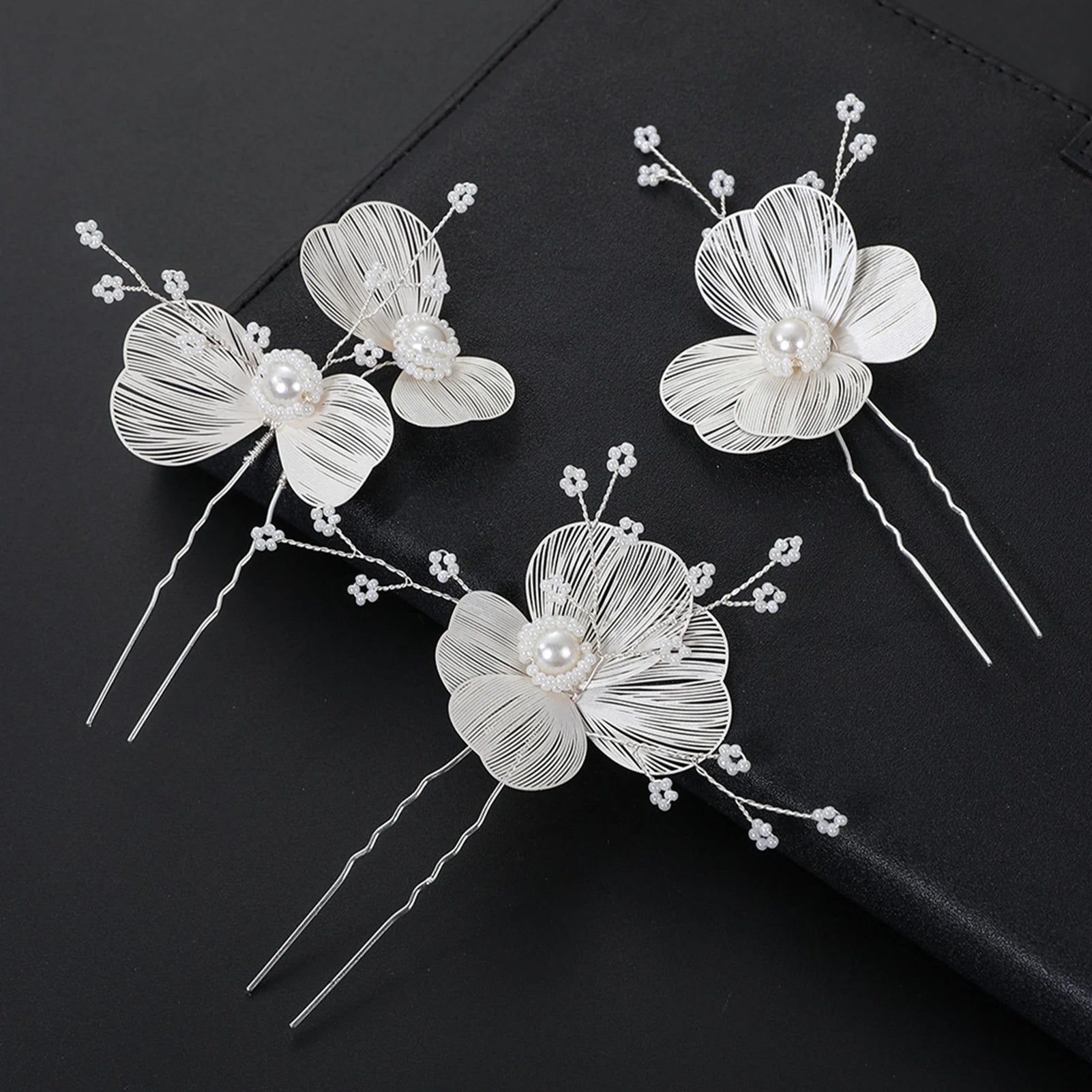 Pearl Flower Hairpin Side Comb Sets Wedding Hair Accessories Leaf Shaped Tiaras Bride Insert Hair Clip Jewelry Fashion Headwear