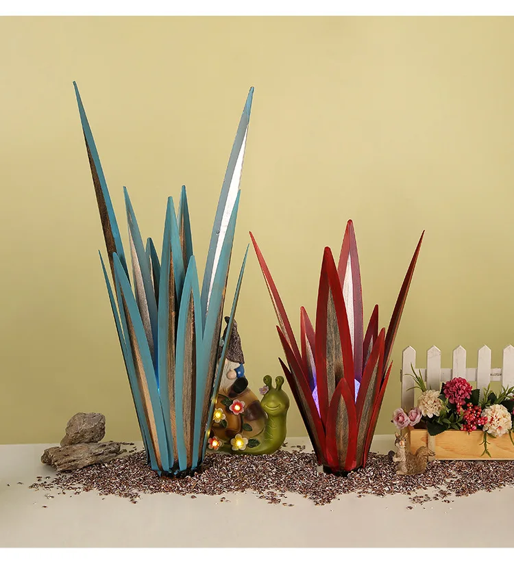 Artificial Iron Agave Garden Ornament with LED Lights Outdoor Landscape Home Decoration Garden Metal Crafts Sculptures Yard Art