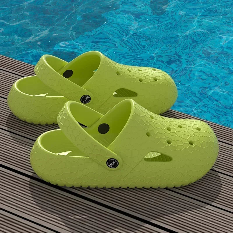 2024 Summer Clogs Slippers Indoor Casual Soft Soled Women's Sllides Shoes Outdoor Men Sport Beach Garden Nursing Sandals