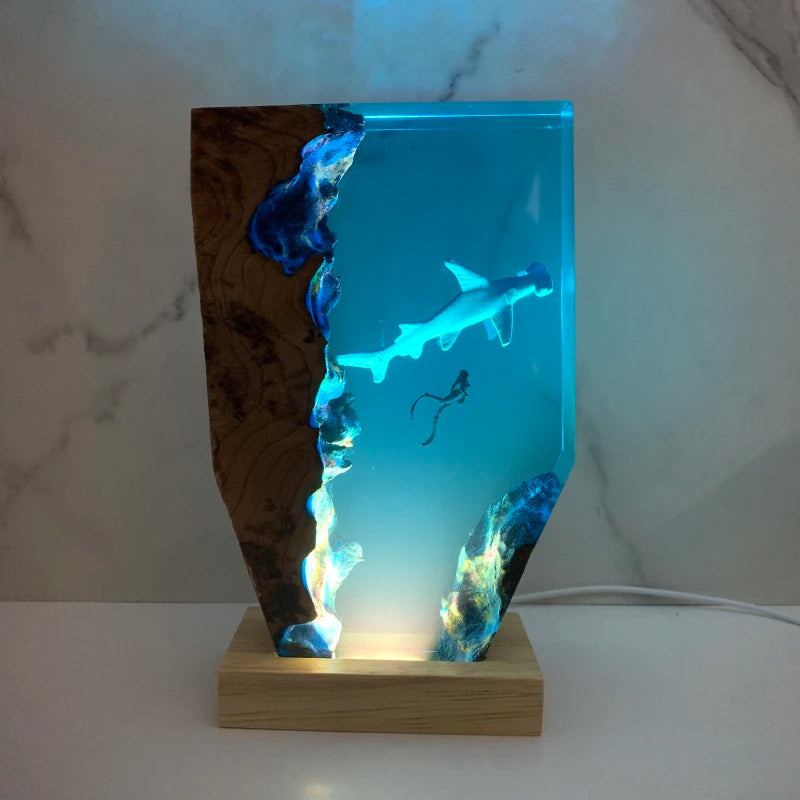 Divers Organism Resin Table Light Creactive Art Decoration Lamp Cave Diving Exploration Theme Night Light USB Charge