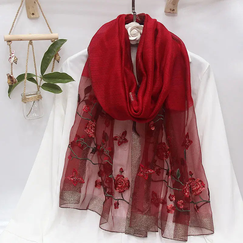 Fashion 2024 Beach Stoles Women Scarf Silk Wool Embroidery Floral Female Thin Foulard Bufanda Hijab Wraps Pashmina Shawl Scarves