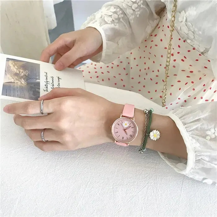 2PC Set Small Daisies Bracelet Watch Women Fashion Casual Leather Watches Simple Ladies Small Dial Quartz Wristwatch Reloj Mujer