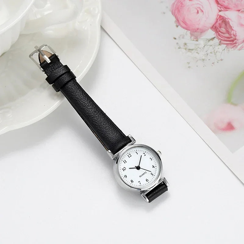 Simple Women Watches Small Dial Quartz Wristwatches Popular Girls Watches Reloj Round Leather Clock Gift Часы Женские Наручные