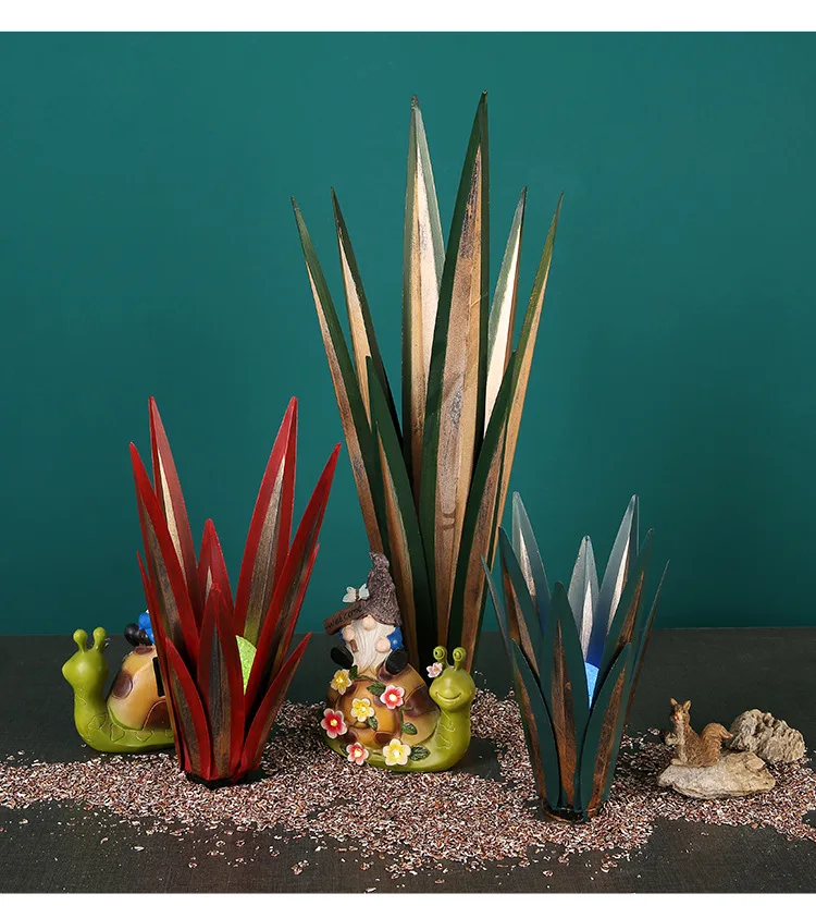 Artificial Iron Agave Garden Ornament with LED Lights Outdoor Landscape Home Decoration Garden Metal Crafts Sculptures Yard Art
