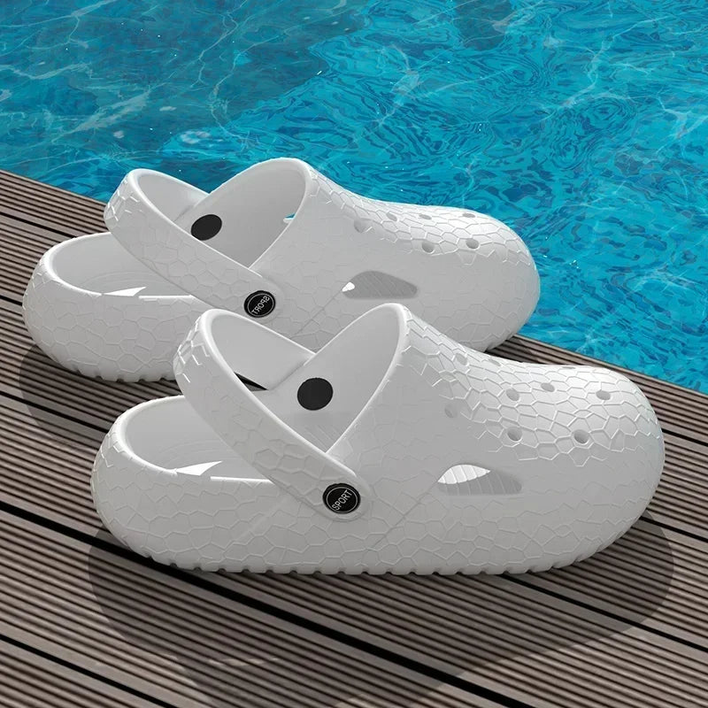 2024 Summer Clogs Slippers Indoor Casual Soft Soled Women's Sllides Shoes Outdoor Men Sport Beach Garden Nursing Sandals