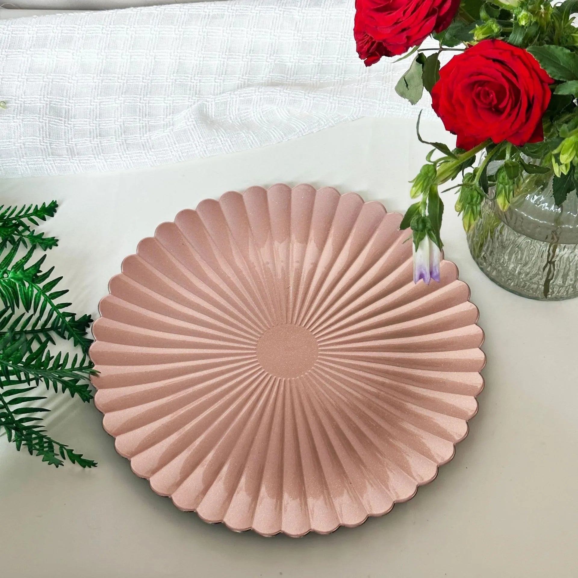 100 PCS Charger Plates Tray Round Plates 13 Inches Service Plate For Table Setting Decoration