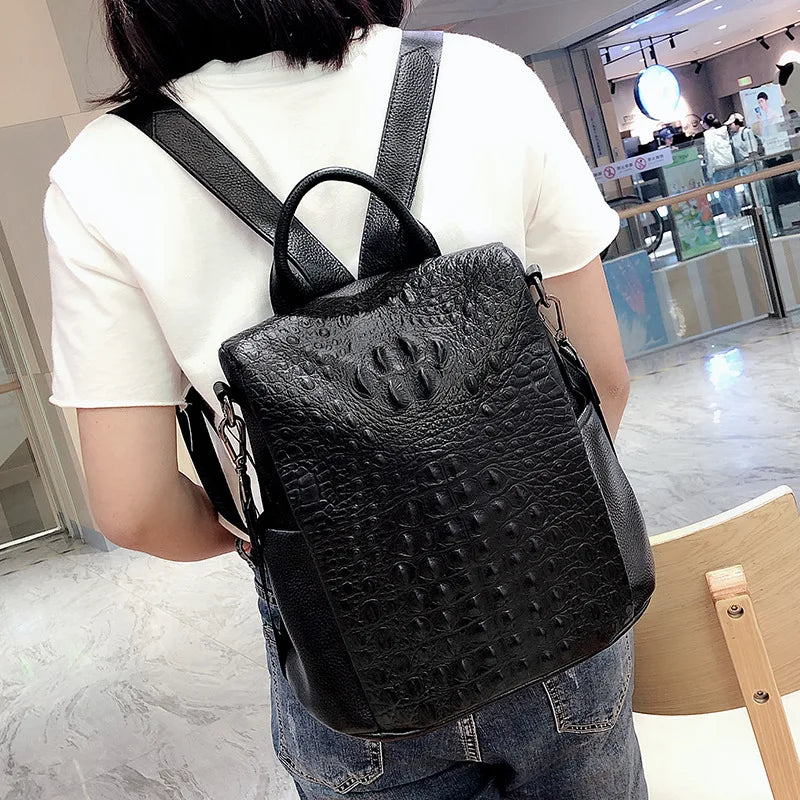 New Fashion 100% Genuine Leather Women Alligator Backpacks Luxury Brand Female Real Natural Leather Lady Girl Student Backpack