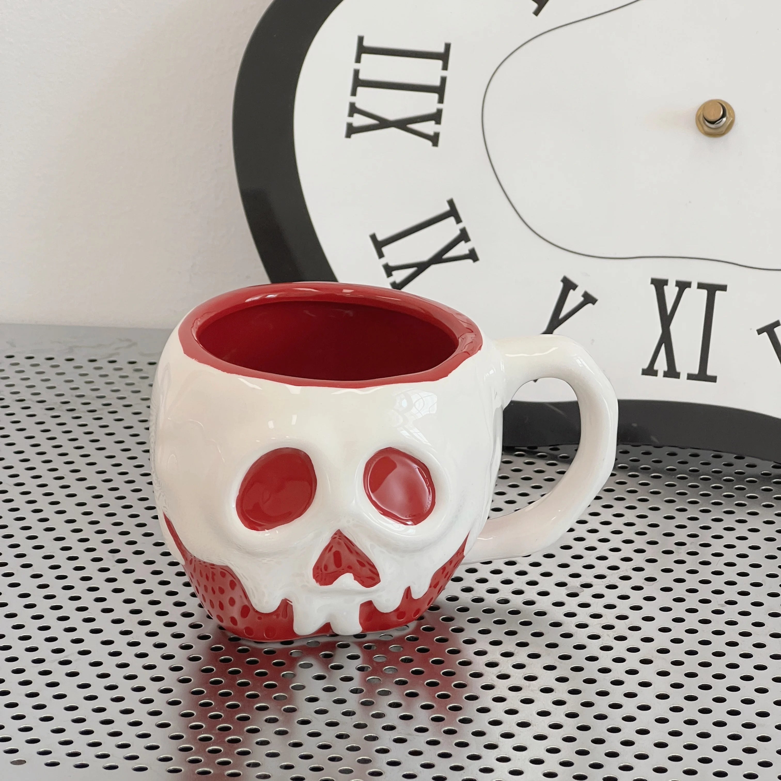 Red Skull Mug Ceramic Cup Anime Cartoon New Fruit Water Cup Large Capacity Creative High Beauty Halloween Gift