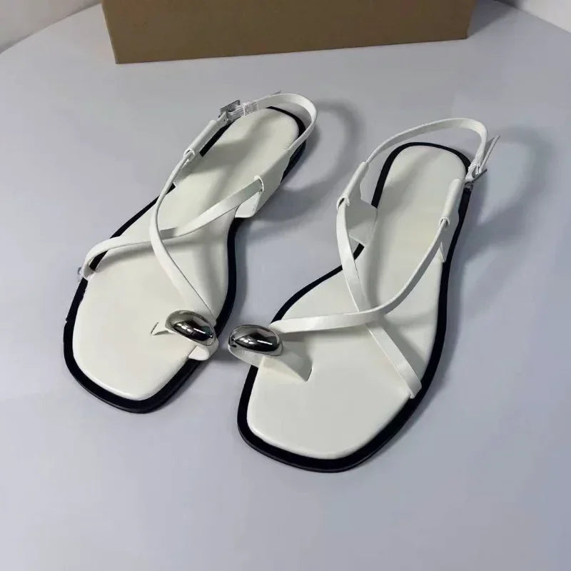 Summer Flat Sandals for Woman Fashion Metal Decoration Ladies Footwear Breathable Cross Strap Casual Clip Toe Beach Shoes