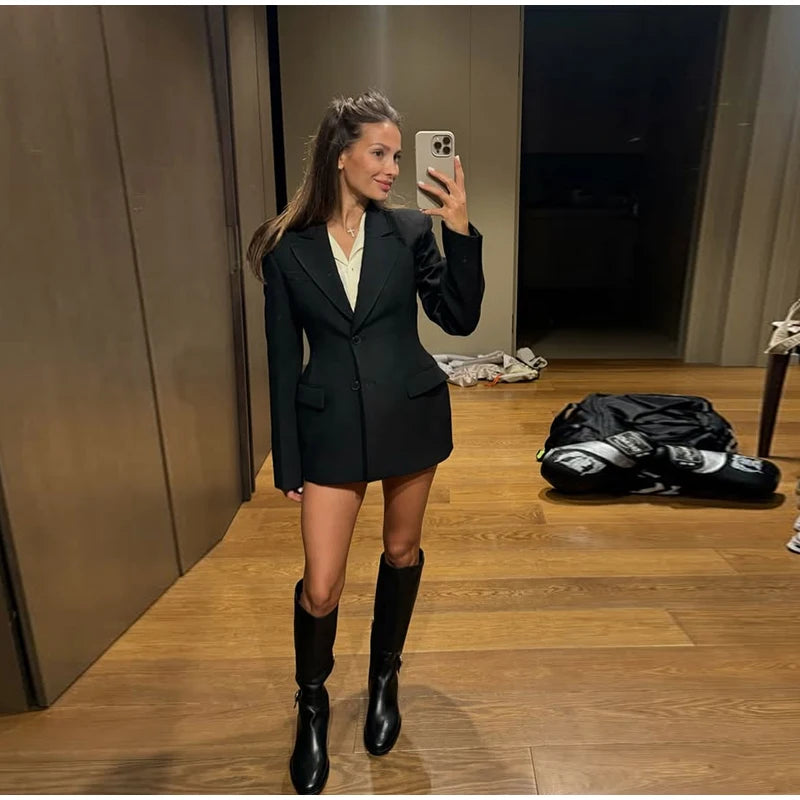 Elegant Women's Black Slim Blazer Fashion Lapel Shoulder Pads Full Sleeve Pockets Female Jacket 2025 New Office Lady Streetwear