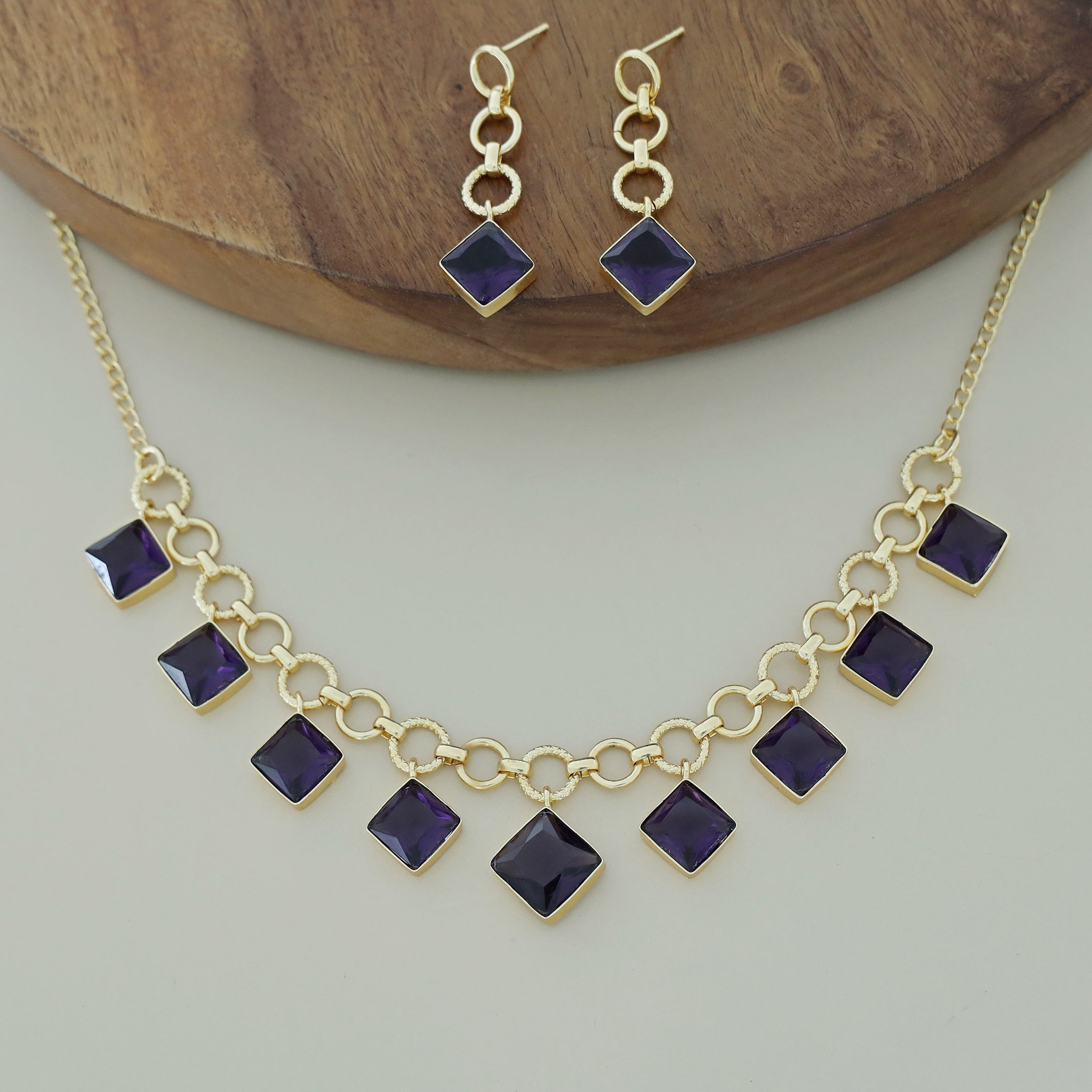 Alasca Golden Circle And Diamond Glossy Neckpiece With Earring