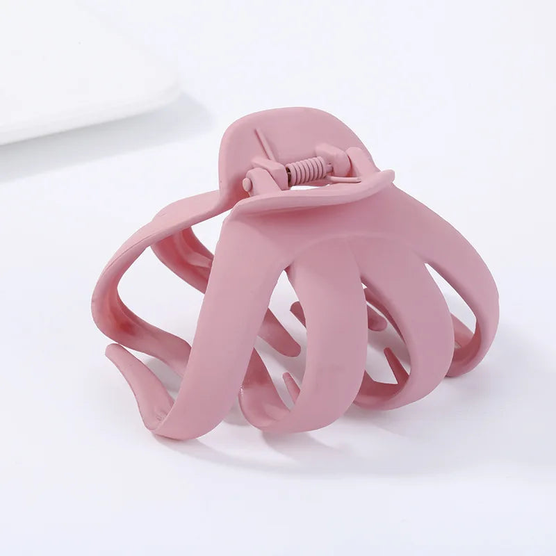 Women Girls Geometric Hair Claw Clamps Metal Hair Crab Moon Shape Hair Claw Clip Solid Color Hairpin Large Size Hair Accessories