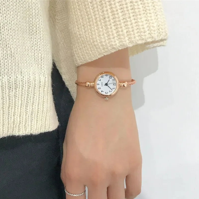 Women Watches Small Gold Bangle Bracelet Watch Stainless Steel Retro Ladies Quartz Wristwatch Fashion Casual Thin Chain Watches