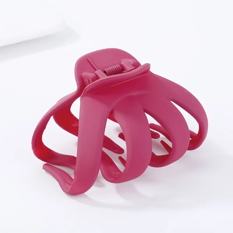 Women Girls Geometric Hair Claw Clamps Metal Hair Crab Moon Shape Hair Claw Clip Solid Color Hairpin Large Size Hair Accessories