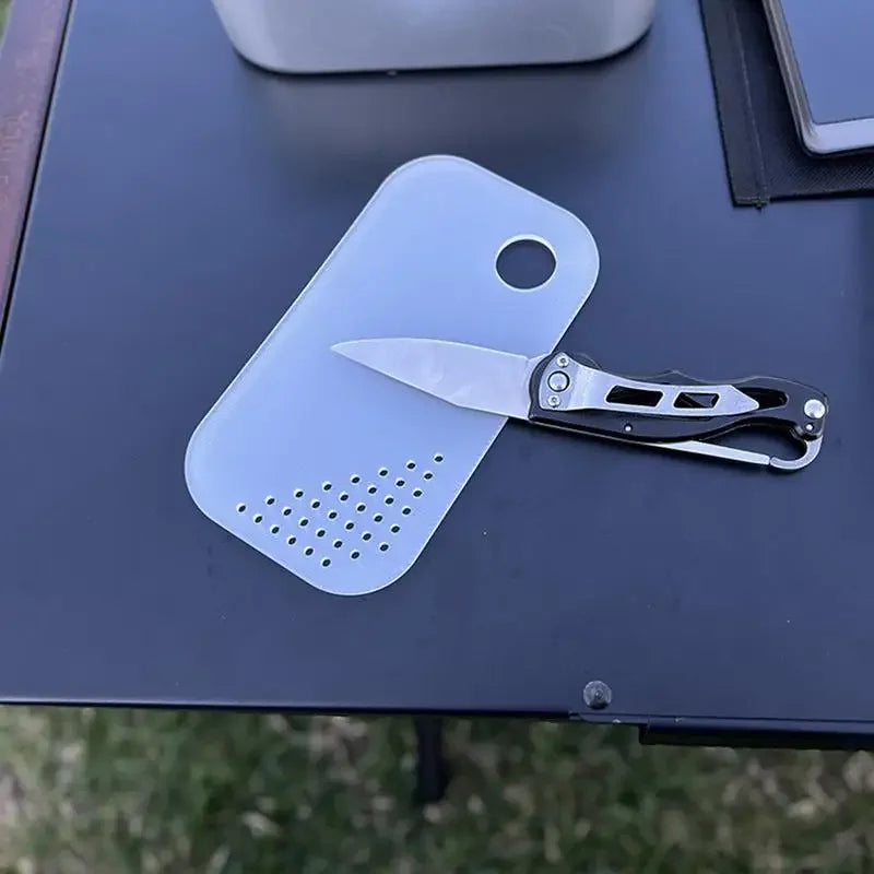 Mini Chopping Board Outdoor Cutting Board Rice Wash Water Drainer Baffle Portable Serving Board with Holes for Camping Picnic