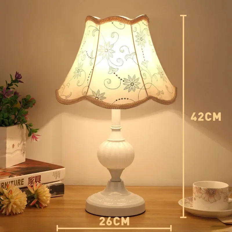 European Style Simple Glass Desk Lamp Retro Classic Bedroom Bedside Lamps Wrought Iron Iron Fabric System Table Light Luxury