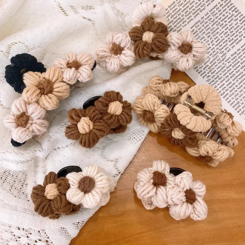 2023 New Wool Flower Grab Clip Hand Knitting Ponytail Braid Hair Claw Shark Clip Female Girl Hair Accessories Hair Clip