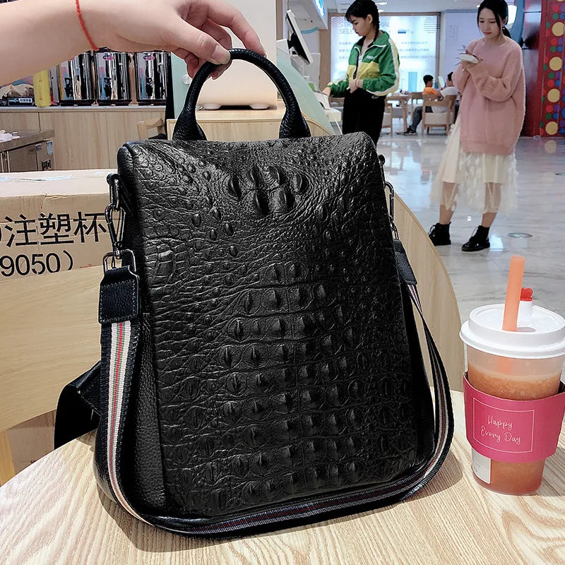 New Fashion 100% Genuine Leather Women Alligator Backpacks Luxury Brand Female Real Natural Leather Lady Girl Student Backpack