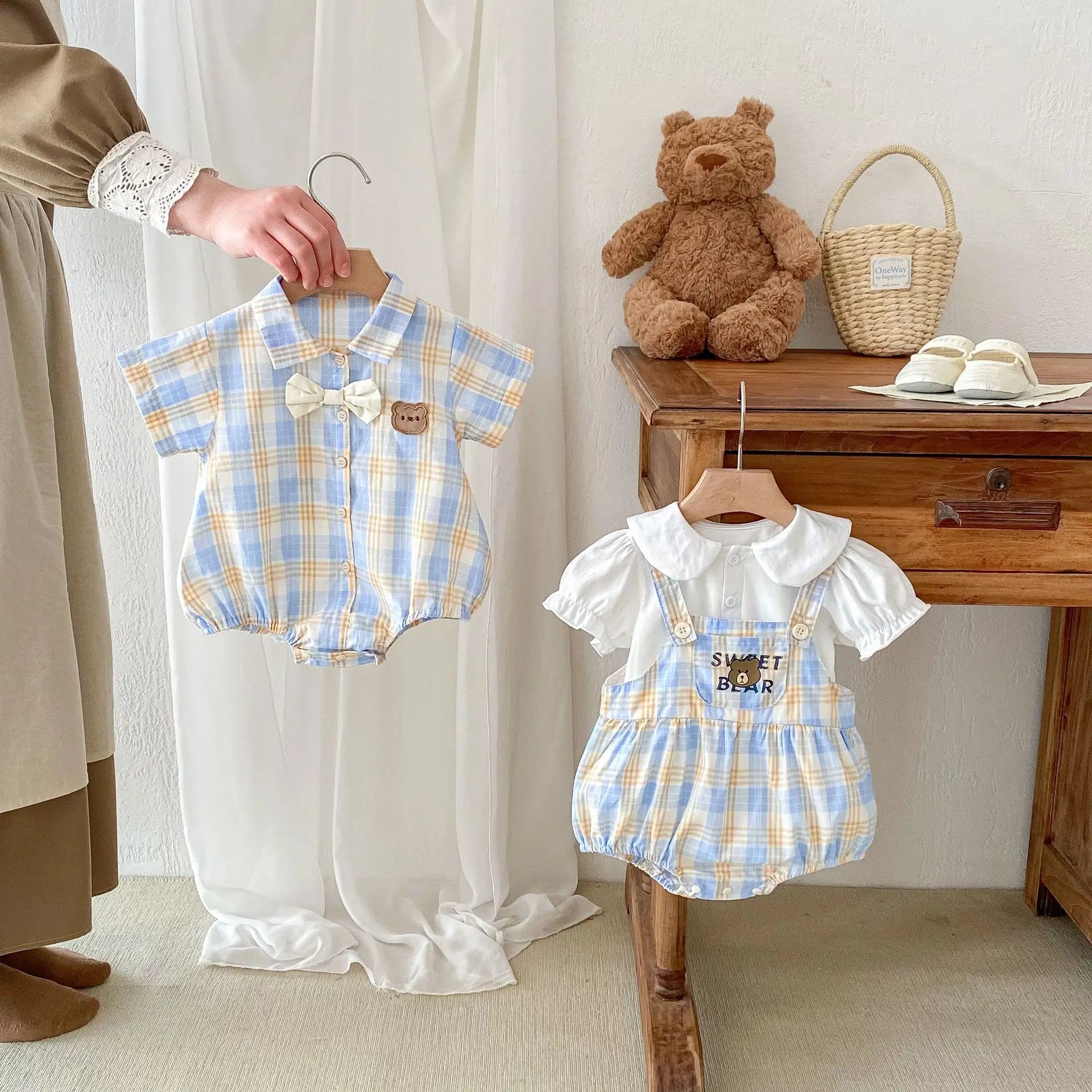 Cute Plaid Embroidery Bear Infant Short Sleeve Outfit