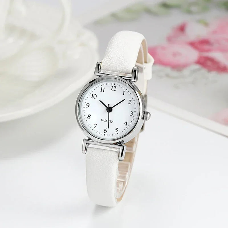 Simple Women Watches Small Dial Quartz Wristwatches Popular Girls Watches Reloj Round Leather Clock Gift Часы Женские Наручные