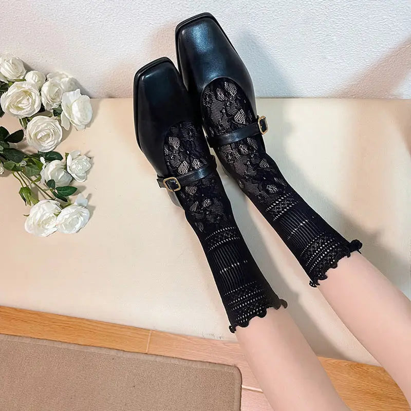 Summer Thin Socks Women Hollow Lace Solid Color Middle Tube Casual Socks for Women Breathable Black White Sock