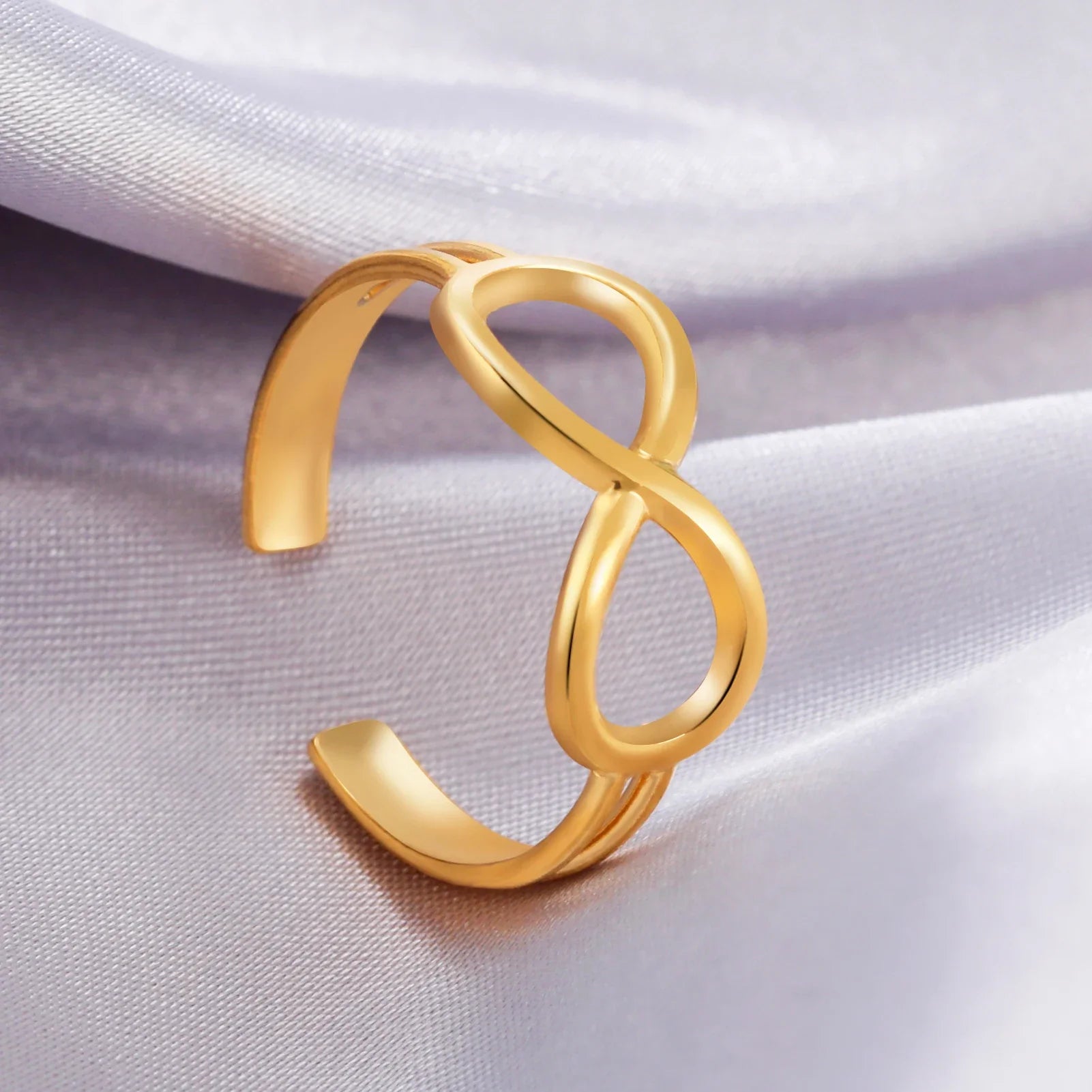 Hollow Infinity Symbol Adjustable Rings for Women Simple Fashion Stainless Steel Finger Rings Jewelry for Party Gifts