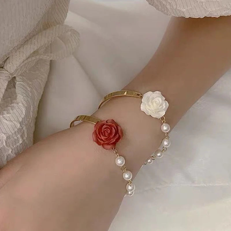 Imitation Pearl Bracelet For Women Light Luxury Flower Butterfly Adjustable Cuff Bracelet Wedding Jewelry