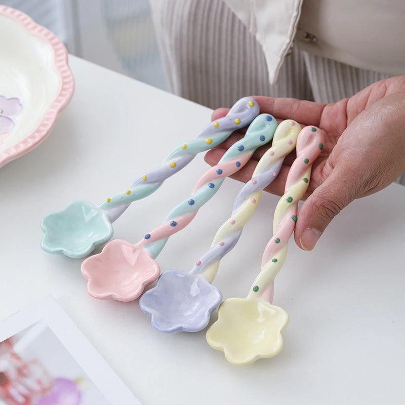 Spoon Cute Creative High Appearance Level Eating Long Handle Ceramic Coffee Stirring Spoon Star Dessert Spoon Kitchen Tools